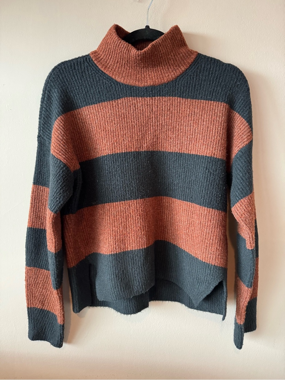 Abercrombie Women’s Brown and Black Striped Mock Turtle Neck Knit Sweater XS
